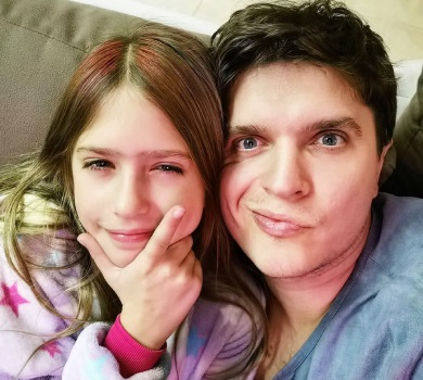 Наша дружба особлива: Анатоліч привітав старшу доньку із 11-річчям