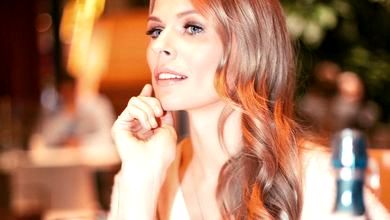 Ділова крихітка: Фреймут показала, як її 1,5-річна доця збирається в садочок