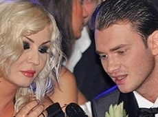 Дікусару хочеться сексу, а Білик п'є з ним каву