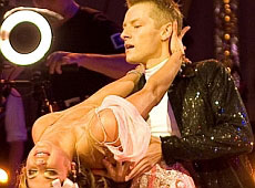 Переможцями Танців з зірками-3 стали...