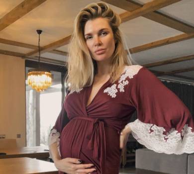 Не відмовляла собі у солодкому: Григор’єва зізналася, скільки кілограмів набрала під час вагітності та як повертала форму