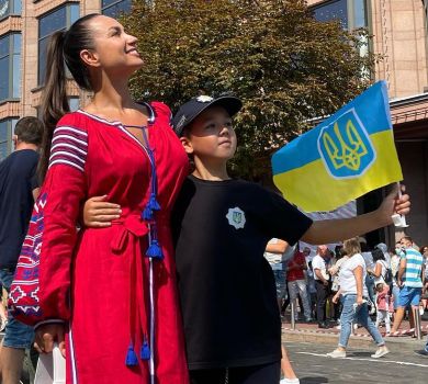 Какая ты женщина? Ты укроп: росіянин у Німеччині накинувся на блогерку Олицьку. ВІДЕО