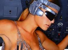 Відома актриса в мережі пригадала напівголу першу цицьколеді Меланію