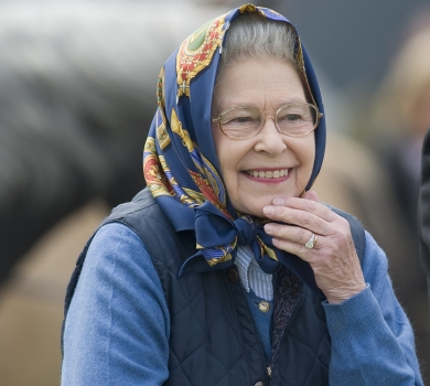 Поні, коргі та королівський павучок: зворушливе прощання тваринок із Єлизаветою ІІ