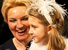 Новий рік: Ляшко стрілятиме з балкону, а Богатирьова стане циганкою