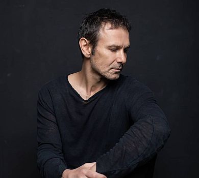 Життя продовжується: Вакарчук повідомив про розставання з Лялею Фонарьовою