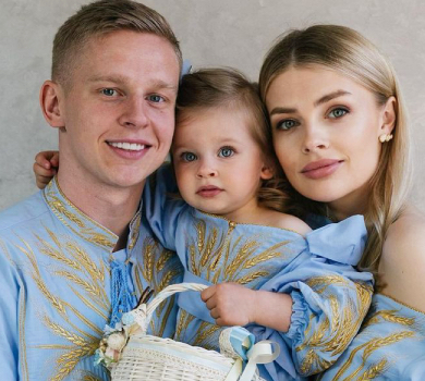 Кошики з квітами та золоті колоски: Зінченки замилували мережу сімейним луком від Магдич