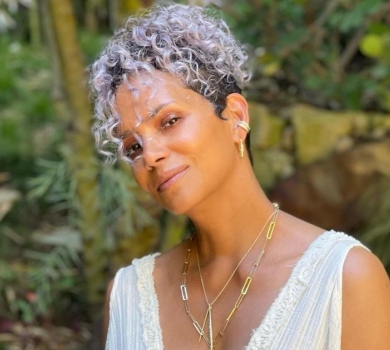 Гантелі та скакалка: 56-річна Холлі Беррі продемонструвала вибуховий воркаут. ВІДЕО