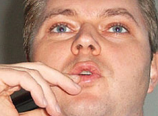 Онука Кучми зашивали через збудженого відвідувача паба