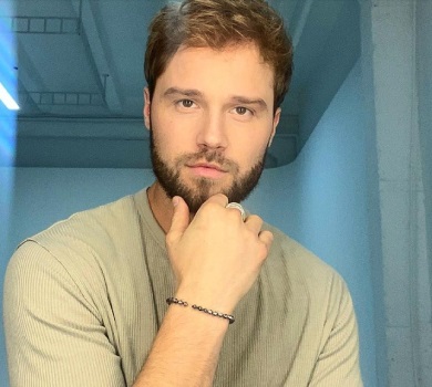 Приваблював людей: холостяк Топольський розказав, як топлес заробляв в Америці