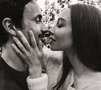 Моменти душевної близькості: Кухар показала чуттєві ч/б ФОТО зі Стояновим