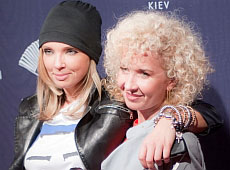 Окунська і Єрмаков з хрестом на пузі на Fashion party