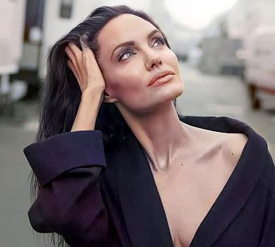 Анджеліну Джолі підловили на побаченні з 31-річним співаком. ФОТО 