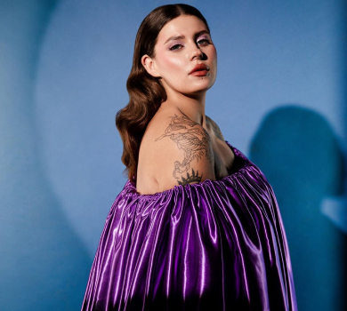 Заріцька у лосинах показала, як працює над собою у спортзалі