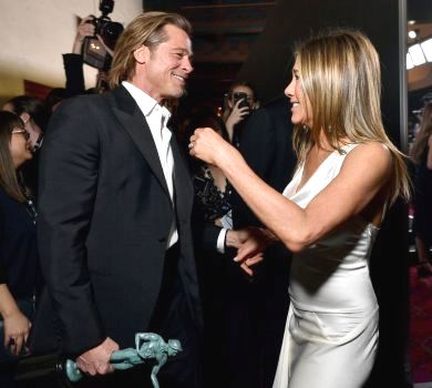 Нарешті вони зустрілися: Інтернет шаленіє від возз'єднання Пітта і Аністон на SAG Awards