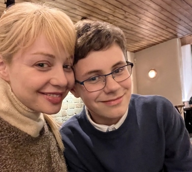 Кароль похвалилася успіхами сина в британській школі