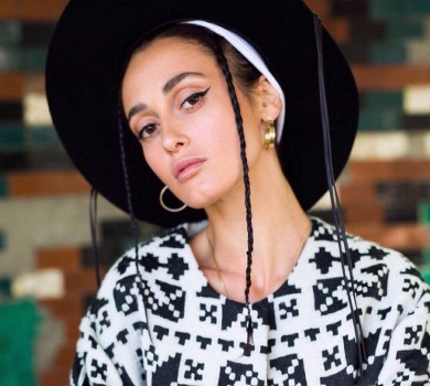 Сіяла добро та гімно радісних поні: членкиня Суспільного засудила вибачення Паш за незаконний перетин кордону Криму