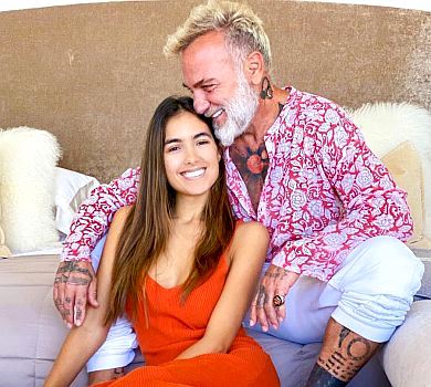 Джанлукка Ваккі подякував голій мамі своєї майбутньої доньки та гайнув у танок на пологах. ВІДЕО