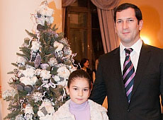 Януковича повісили на ялинку, а Ющенка продали за $3000