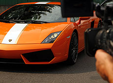 Бренд SOCAR тепер влаштував перегони Lamborghini