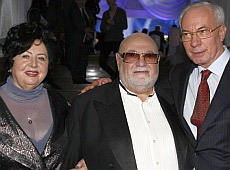 Азаров в гостях у Табачника, або Україну має талант