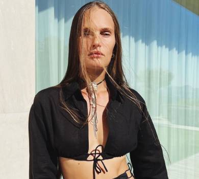 Роблю, що вмію: Костромічова попозувала у звабливому образі від українського бренду. ФОТО