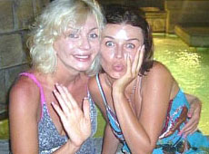 Табачник і Недєльська задарували Білик діамантами