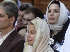 Герман в Chanel, Прокаєва та Костусєв відстояли службу Патріарха Кирила