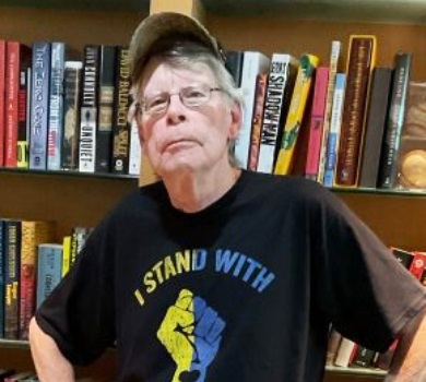 Слава Україні!: Стівен Кінг засудив терористичні атаки росіян