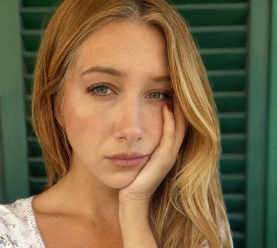 Я схожа на мільйонера?: донька Єгорової пояснила, чому після переїзду не віддала свої авто ЗСУ