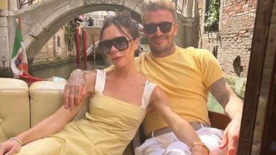 Він в трусах, вона – одержима спортом: Бекхеми у відпустці покепкували один з одного