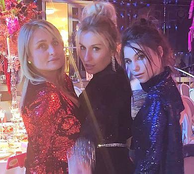 Молодша донька Суркіса привітала сестру з 35-річчям. ФОТО