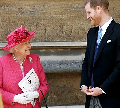 Шок, розчарування, стисла офіційна заява: як сприйняв палац ніж у спину від Гаррі та Меган