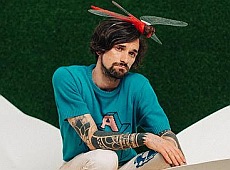 Учасник гурту Агонь закохався в жабу медсестру Ілону. ВІДЕО