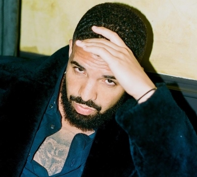 Опіки піхви чи 15 хвилин слави? Модель заявила, що постраждала через гострий соус у кондомі Дрейка