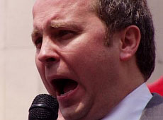 Шуфрич наражався на кулю, а отримав гіпс. ФОТО