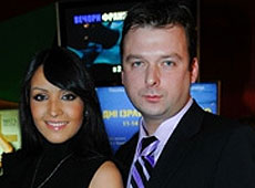 Аліна Алібі з коханим сходили до французів