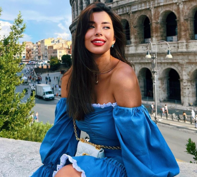 Солоденький пиріжечок: Неплях у спідньому повигиналася в образі сексі-киці. ВІДЕО