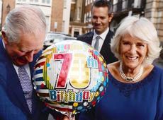 Повітряна кулька та Меган із Кейт у діамантах: як принц Чарльз 70-річчя святкував