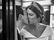 Наречена з дітками й невдоволена теща: (не)офіційні ФОТО з весілля принцеси Євгенії