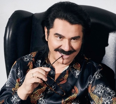 Приємніше, коли бабніком називають, а не геєм: Зібров зізнався, чиїми формами милується в Instagram