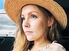 Шоптенко з сином на руках оголосила, що вертається до роботи. ФОТО   