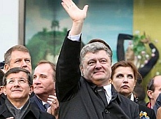 Порошенко з дружиною з’їздили на Марш єдності до Парижа. ФОТО