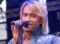  Винник у Таїланді їв комах та згадував Валю з Тернополя