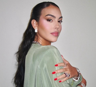 Змушуєш мене почуватися найщасливішою мамою: наречена Роналду зворушливо звернулася до його 13-річного сина. ФОТО