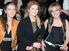 Дочки Суркіса і Васадзе зайшли подивитись на сукню Мадонни