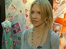 Кум Кучми виставив дружину біля Енді Воргола за 90 тисяч