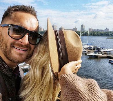 Дружина знає мене краще, ніж мама: лідер СКАЙ розказав, що врятувало його шлюб від розлучення