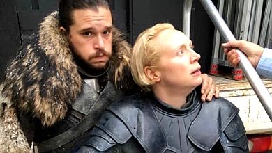 Гвендолін Крісті з Гри престолів засвітила фігурку в купальнику