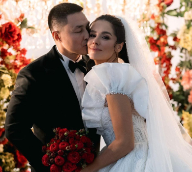 Будуємо сім’ю, про яку мріяли: Онуфрійчук у річницю весілля пригадала казковий розпис із чоловіком у Києві